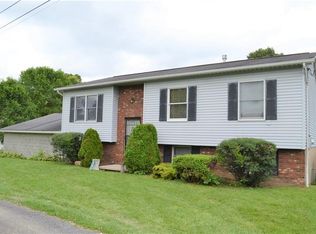 122 N 7th St, Elderton, PA 15736