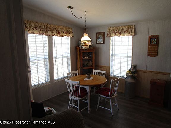 5th image of 8447 Moonlight Ave #3