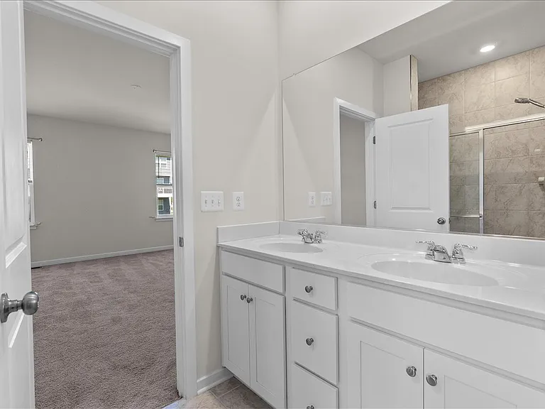 128 Thornton Way — Photo 56