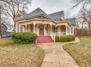 912 W Main St, Waxahachie, TX 75165
