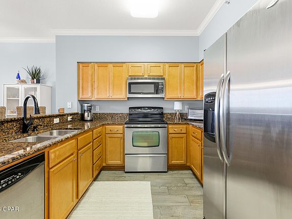 4th image of 2400 Grandiflora Blvd Unit E403