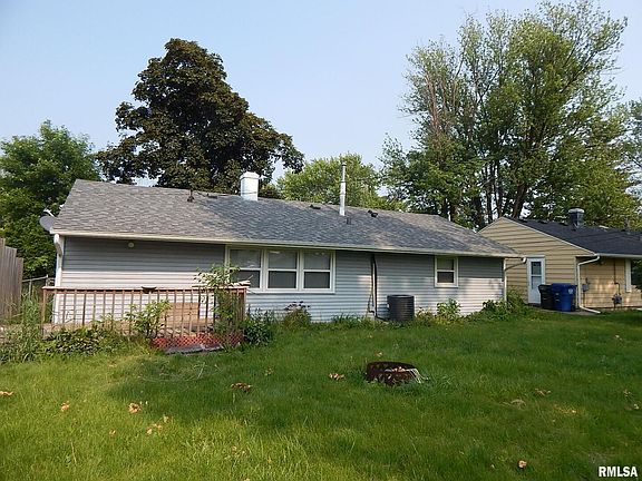 2nd image of 2228 N Fairmount St
