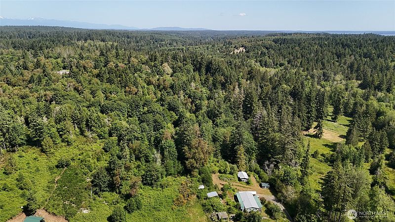 5th image of 19789 Erickson Road SW
