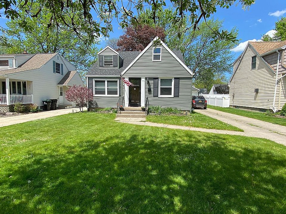 2nd image of 217 Forbes Ave