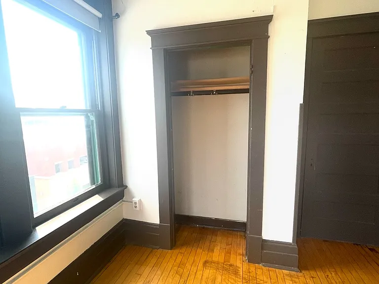 722 Francis St #302 — Photo 8