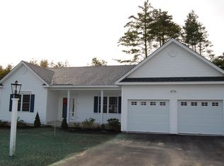 5 Claire St #77, Merrimack, NH 03054