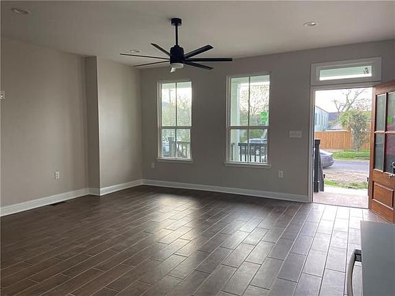 5th image of 835 Jourdan Ave