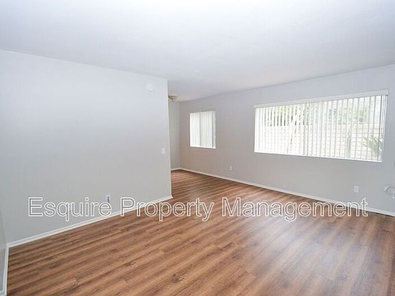 2nd image of 1920 Los Feliz Dr #1940Q