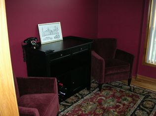 2586 Chasewood Ct, Aurora, IL 60502