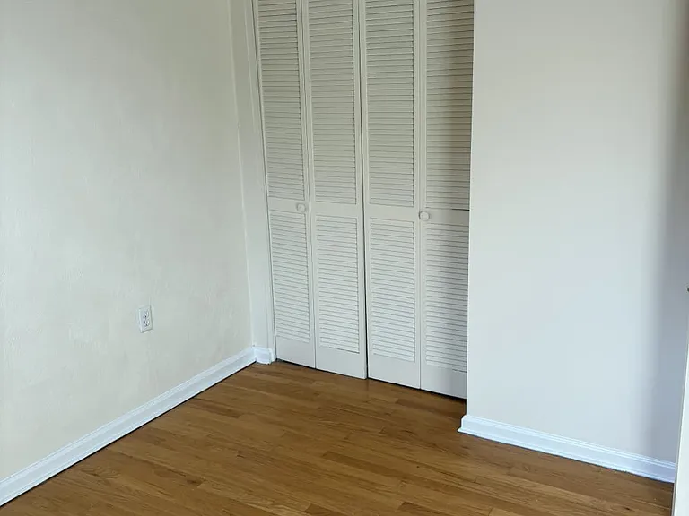 17 Water St #102 — Photo 4