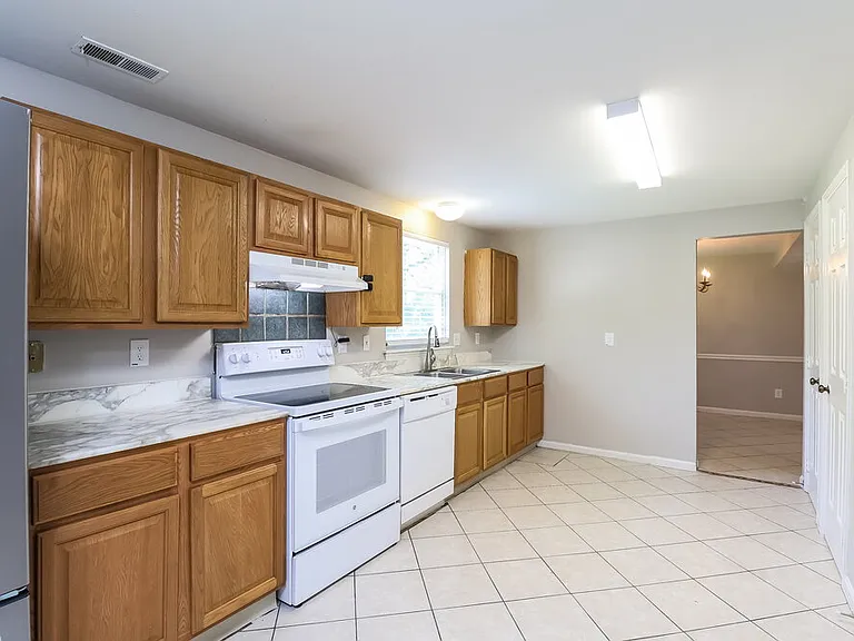 3204 Old House Cir — Photo 10