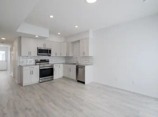 4094 Chappelle Grn SW #1A, Edmonton, AB T6W 4M6