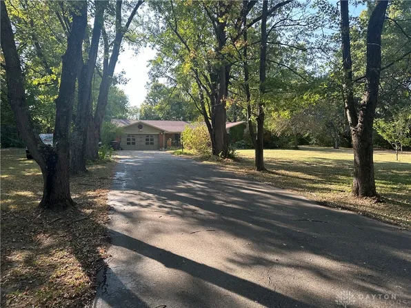 3081 Clear Springs Rd, Spring Valley, OH 45370