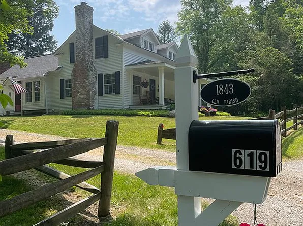 619 Chagrin River Rd, Gates Mills, OH 44040