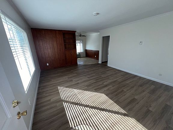 4th image of 4572 Utah St #7