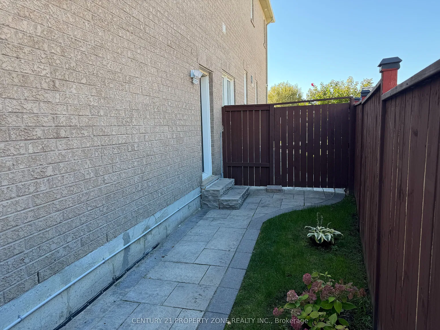 2 bed, $2,000 — Photo 3