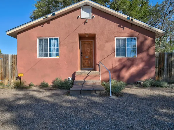 1243 N Molina Rd, Belen, NM 87002