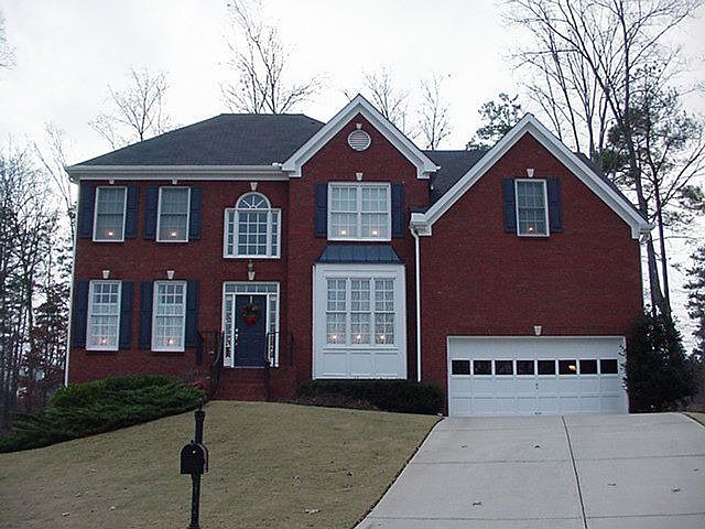 2200 Blackhawk Trail (front view)