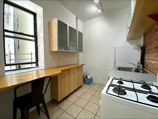 Rented by Skyward | media 35