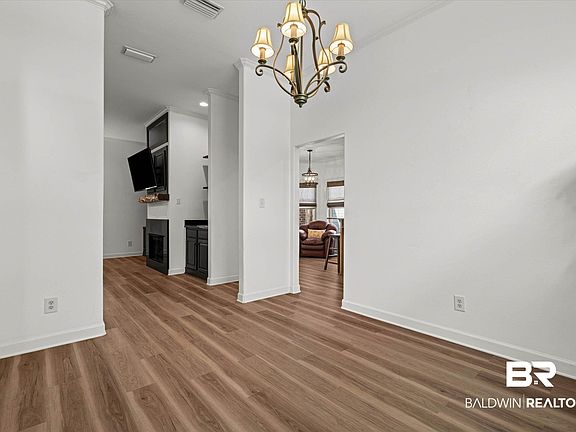 4th image of 10452 Gayfer Road Ext
