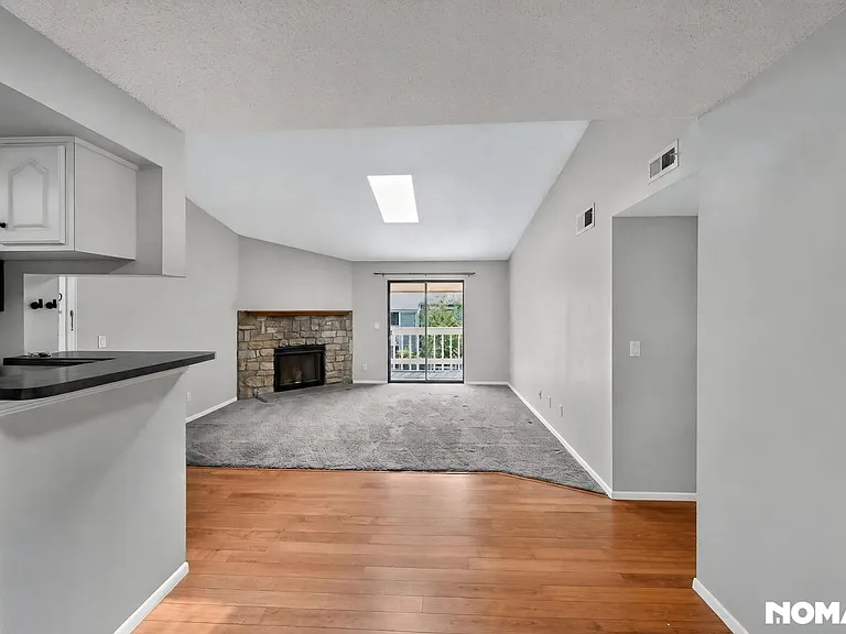 8225 Fairmount Dr #7-203 — Photo 12