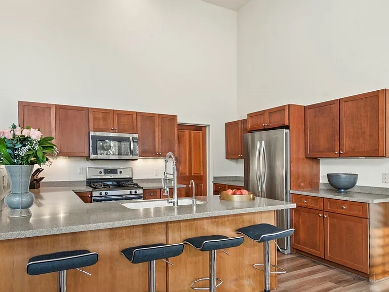 536 Evans Ct — Photo 15