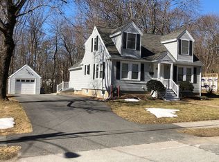 105 Pine St, Andover, MA 01810