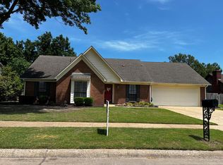 1205 Hickory Cir, West Memphis, AR 72301