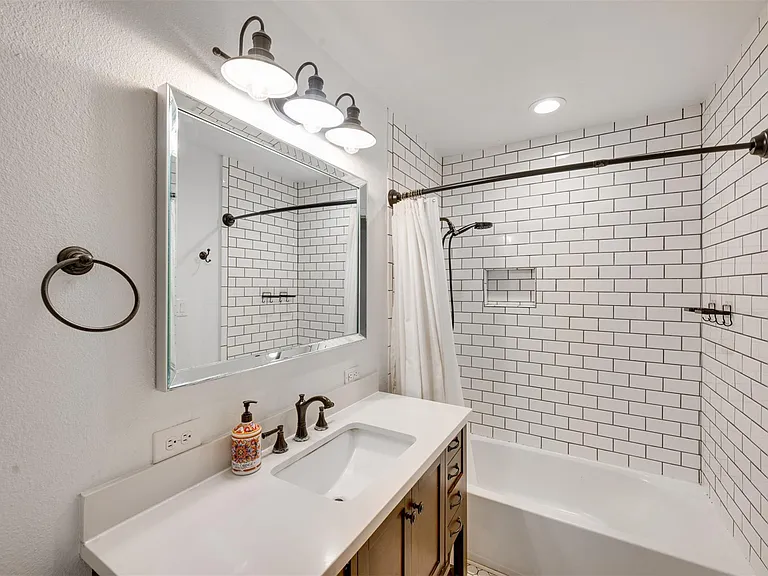 215 Perryman Rd — Photo 29
