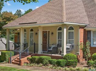 111 Sweetwater Ln, Gadsden, AL 35906