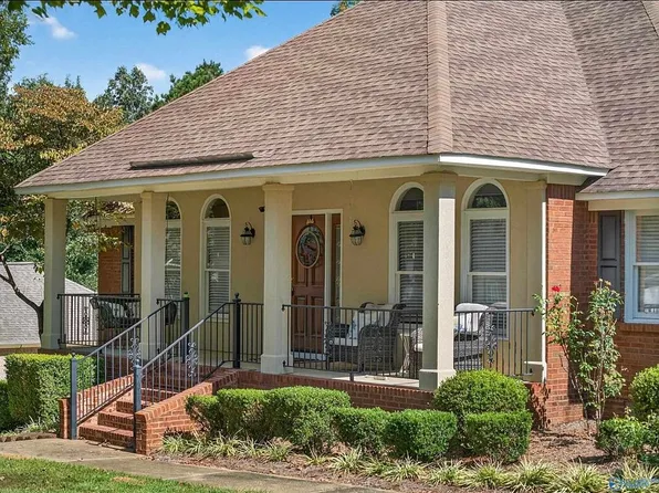 111 Sweetwater Ln, Gadsden, AL 35906