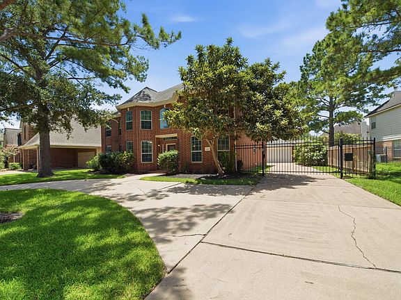 3rd image of 20603 Morning Creek Dr
