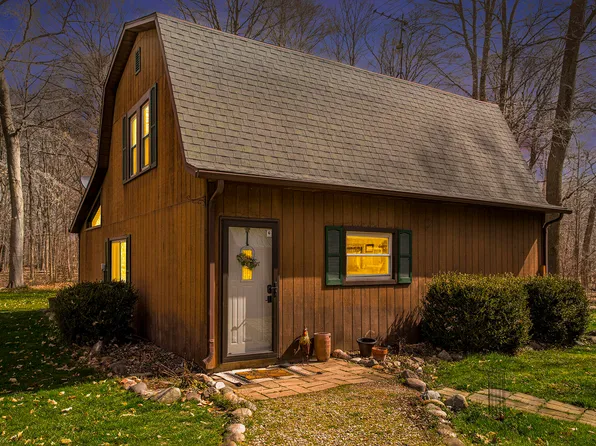 15775 S 2nd St, Schoolcraft, MI 49087