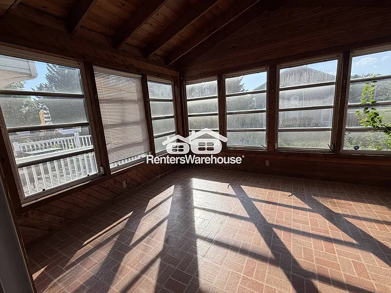44 Running Brook Dr — Photo 11