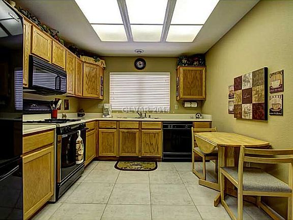 2nd image of 3105 Gladstone Ct