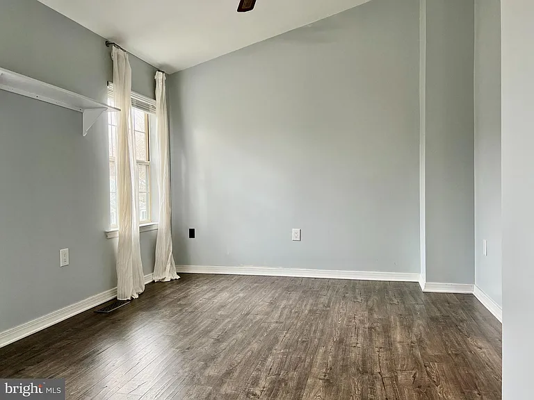 15413 Beachwater Ct — Photo 14