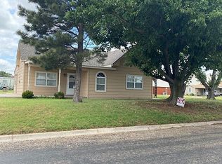701 S Main St, Wheeler, TX 79096