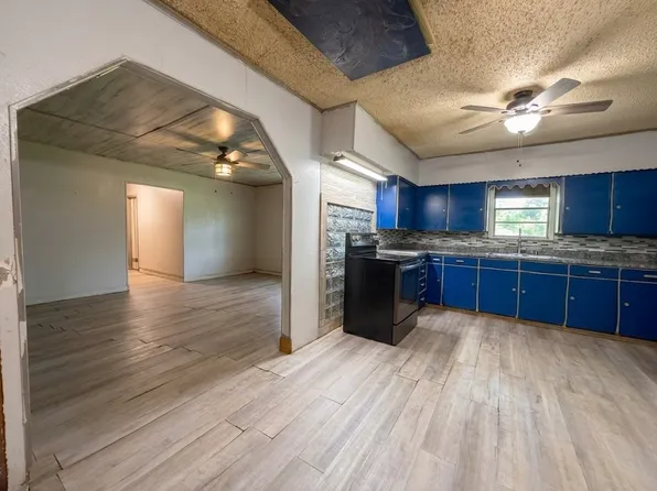 10976 Us Highway 80, Fruitvale, TX 75127