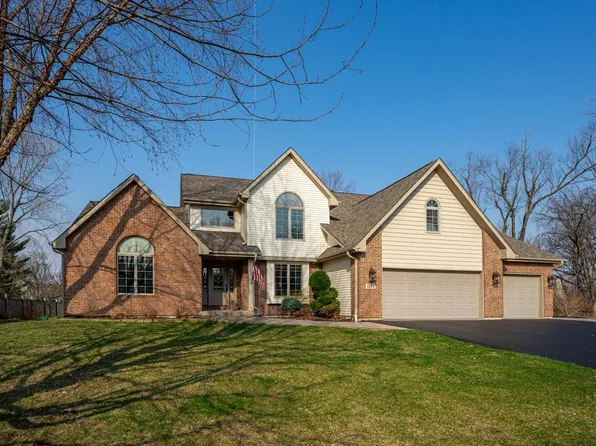 1354 University Dr, Rockford, IL 61107