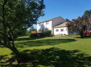 555 Maxine Dr, Lehighton, PA 18235