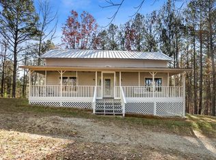 84 Howell Rd, White, GA 30184