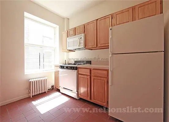 Rented by R New York | media 28