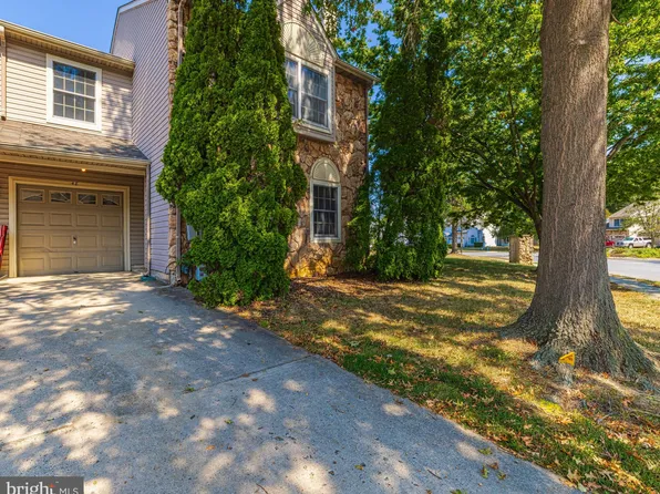 48 Shady Brooke Ln, Logan Township, NJ 08085