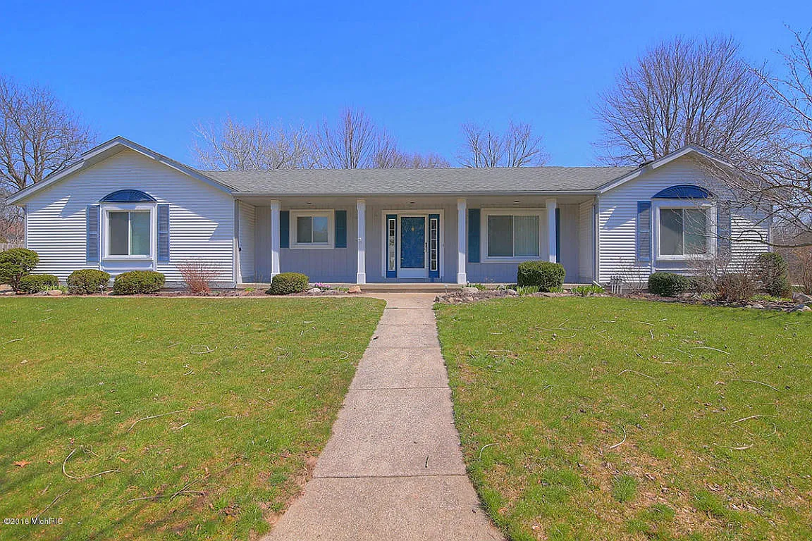 2028 Pheasant Ave NW photo 1
