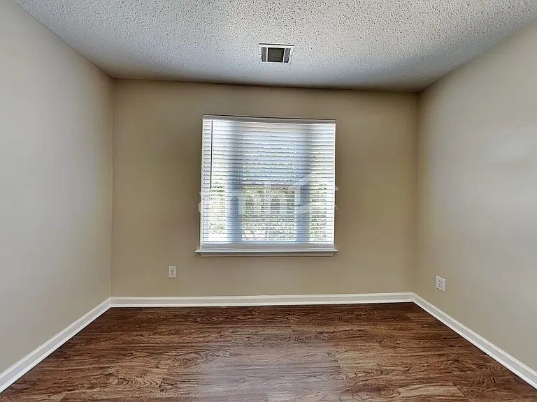100 Summerchase Dr — Photo 23