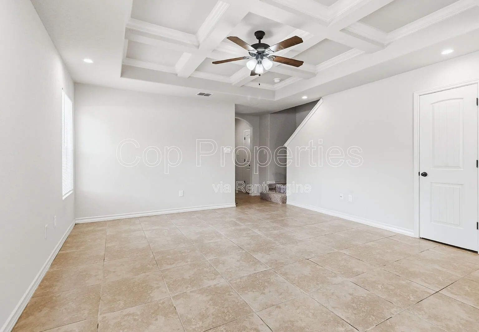3 bed, 2.5 bath, 1219 sqft, $1,395 — Photo 2