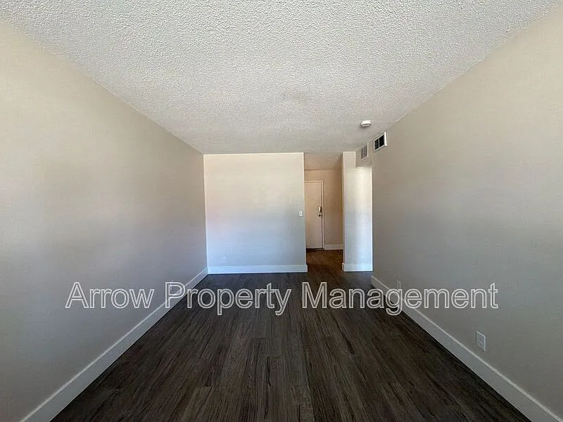 1 bed, 1.0 bath, 587 sqft, $650 — Photo 3