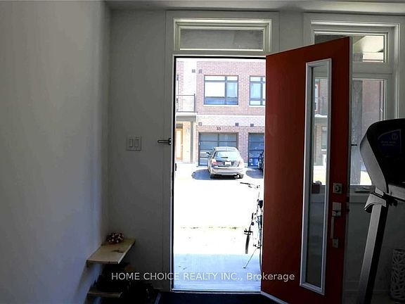 3rd image of 34 Engel St
