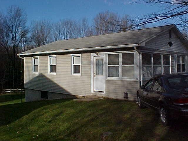 2nd image of 798 Elk Lake Rd