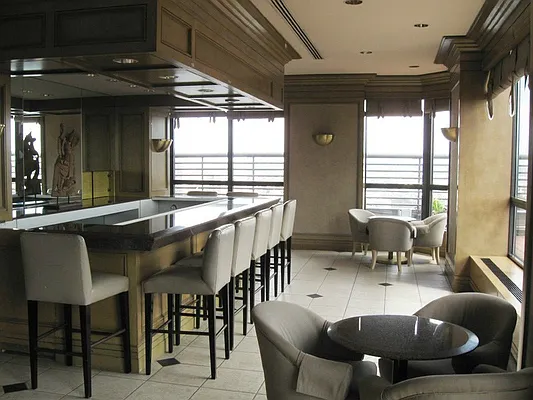 Rented by Sotheby's International Realty | media 31
